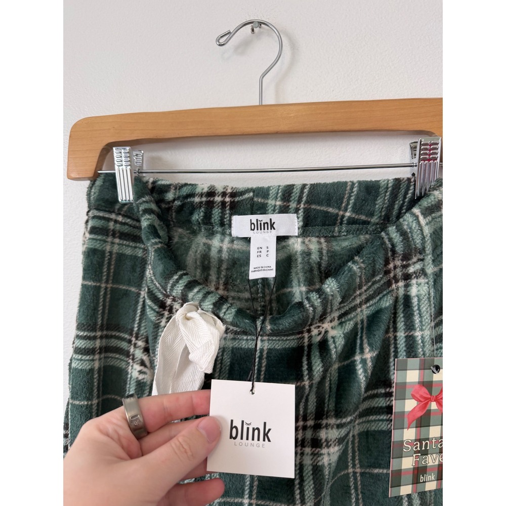 Women's Blink Green Plaid Flannel Pajamas with Bows – Size Medium – NWT - Picture 4 of 5